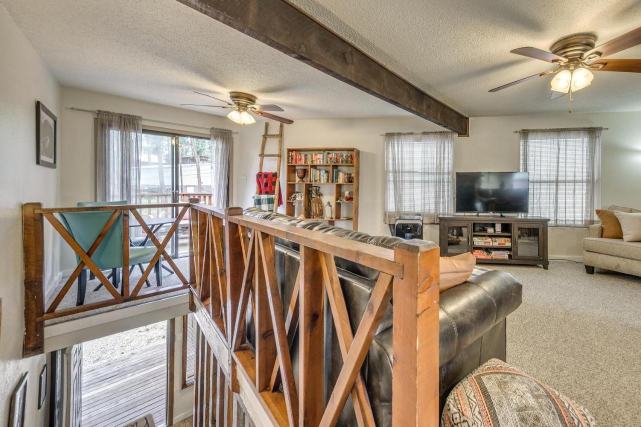 Ruidoso Home With Balcony About 16 Mi To Ski Apache! Buitenkant foto
