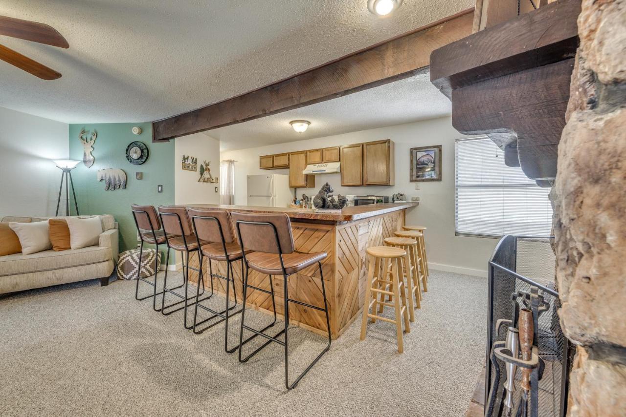 Ruidoso Home With Balcony About 16 Mi To Ski Apache! Buitenkant foto