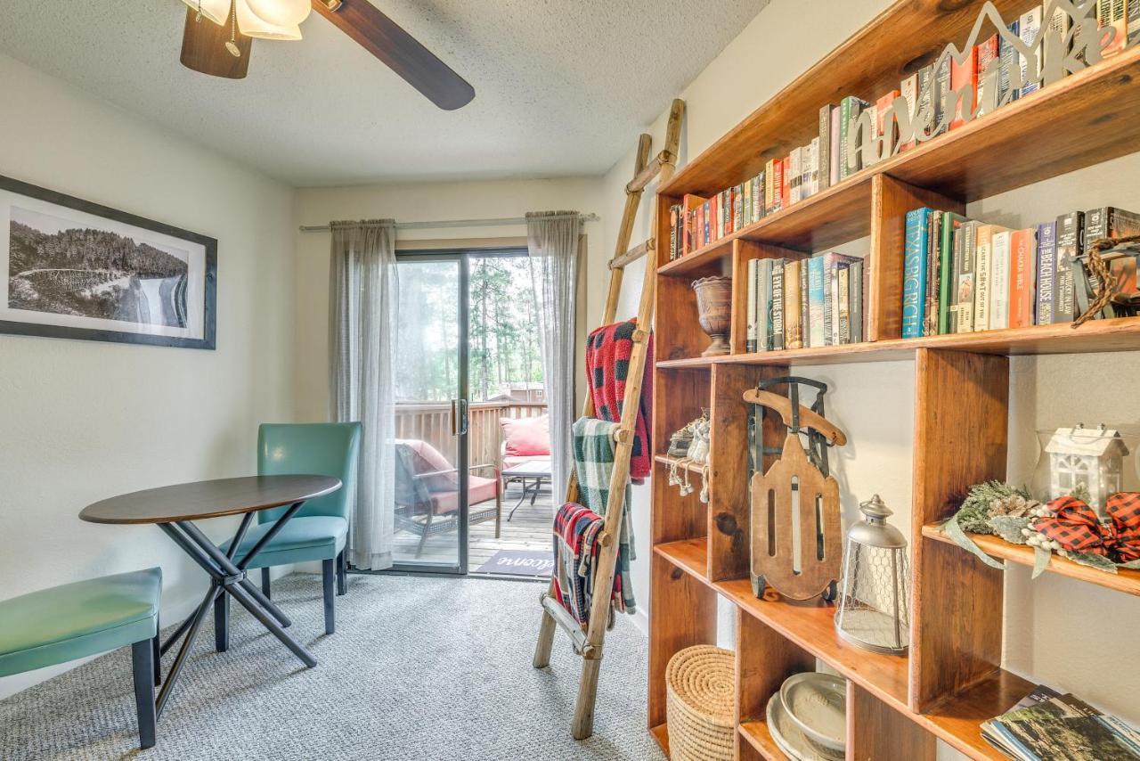Ruidoso Home With Balcony About 16 Mi To Ski Apache! Buitenkant foto